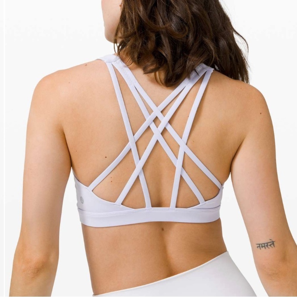 Lululemon 6 Free To Be Serene Bra in Serene Blue